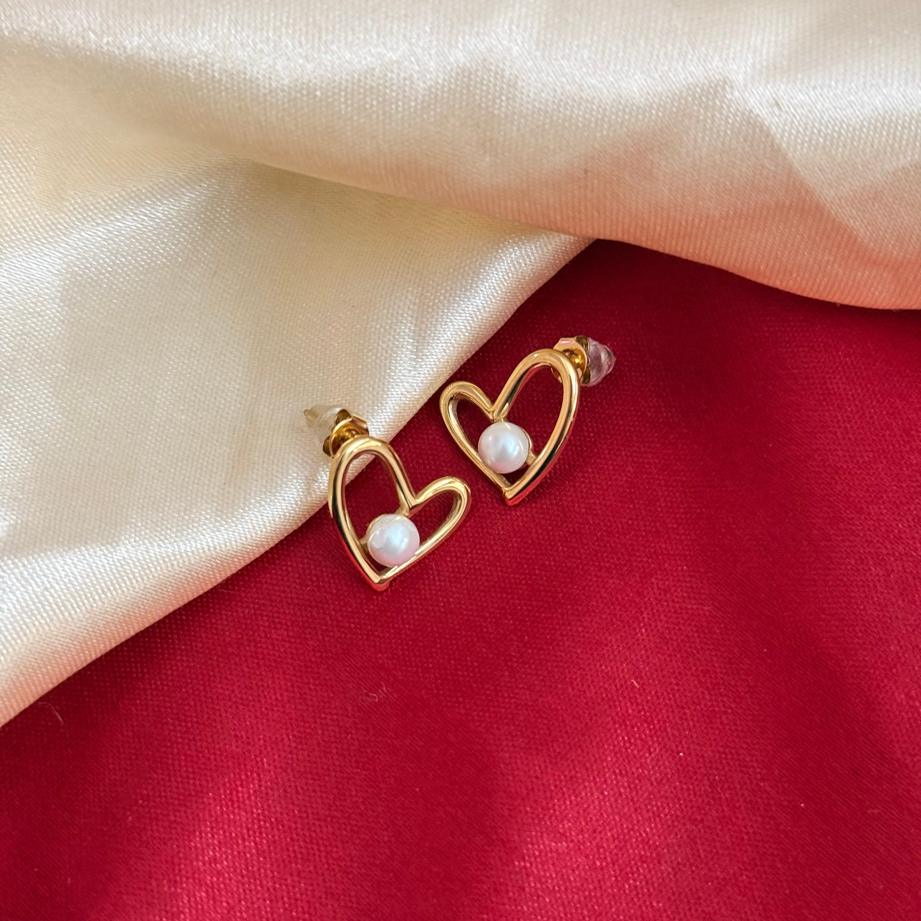 Elara Pearl Heart Studs
