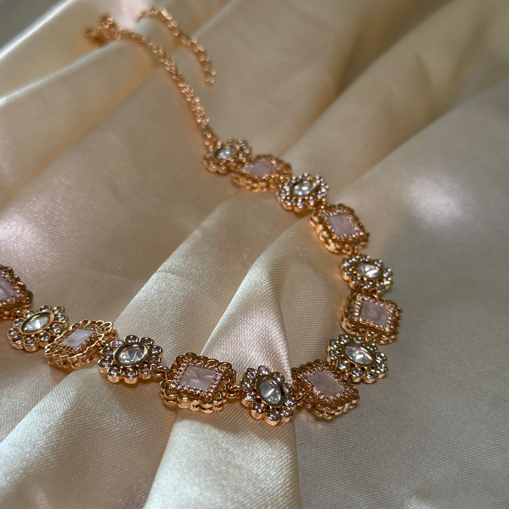 Mother of Pearl Bloom Necklace Set