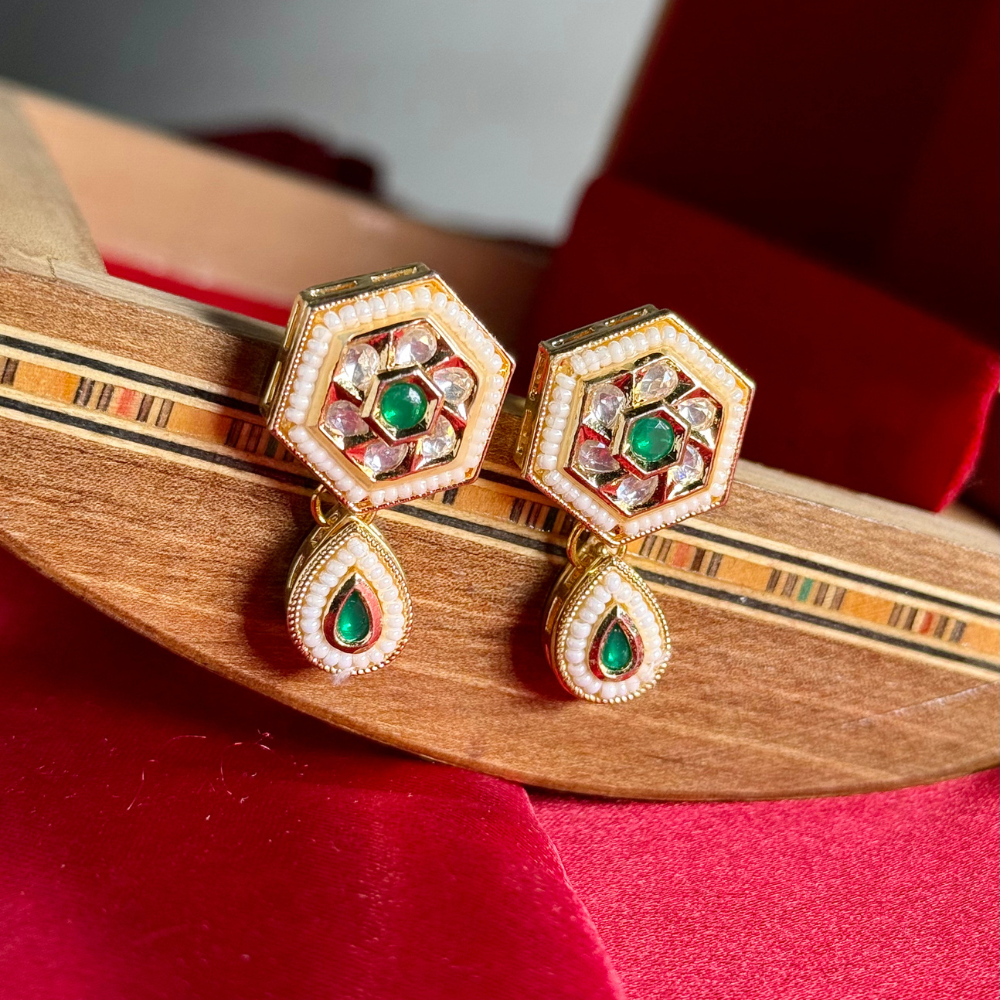 Nayab Emerald Pearl Set