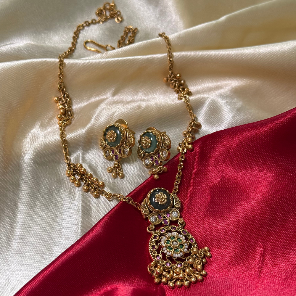 Neelambari Navratna Necklace Set