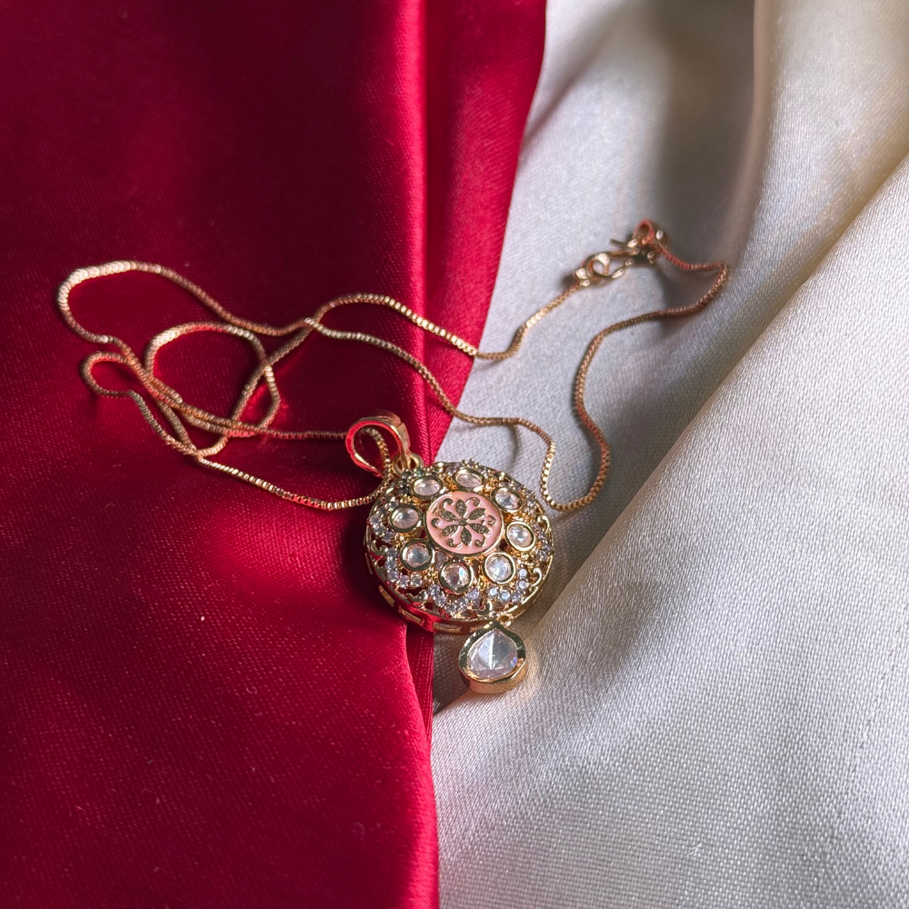 Noor Polki Medallion Pendant Set