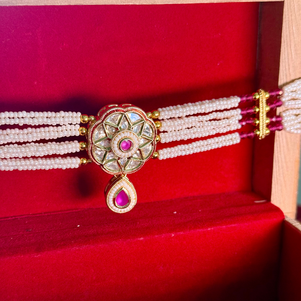Padma Roohi Choker Set
