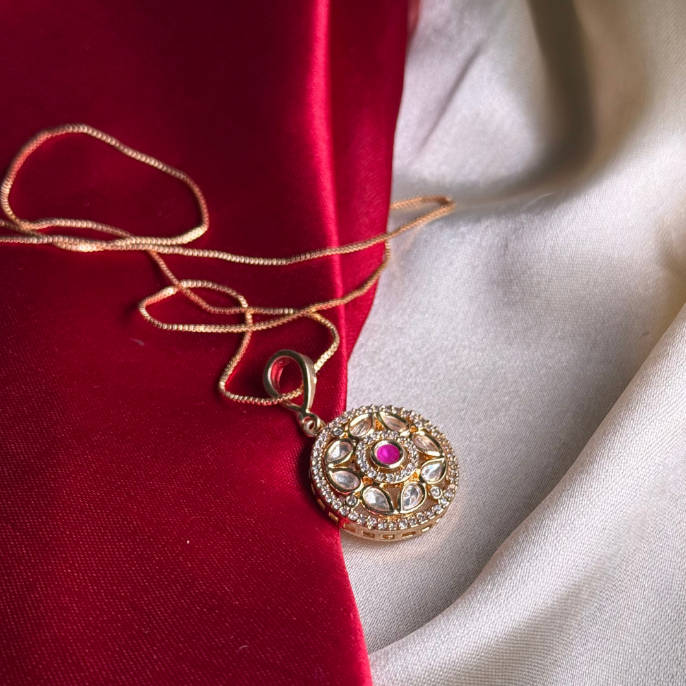 Ruby Noor Kundan Pendant Set