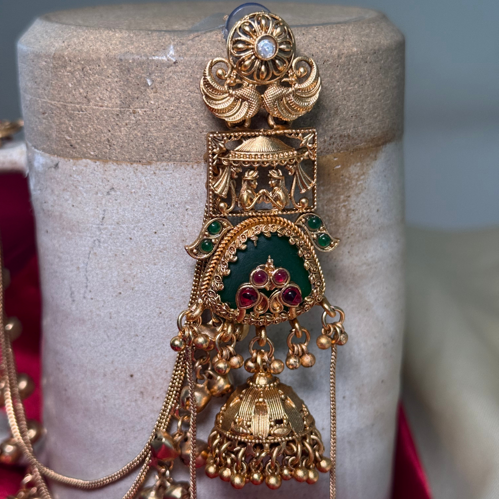 Shikhar Kaan Chain Jhumka