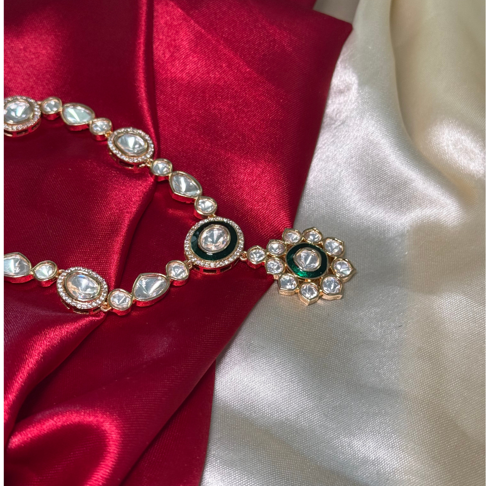 The Emerald Blossom Choker Set