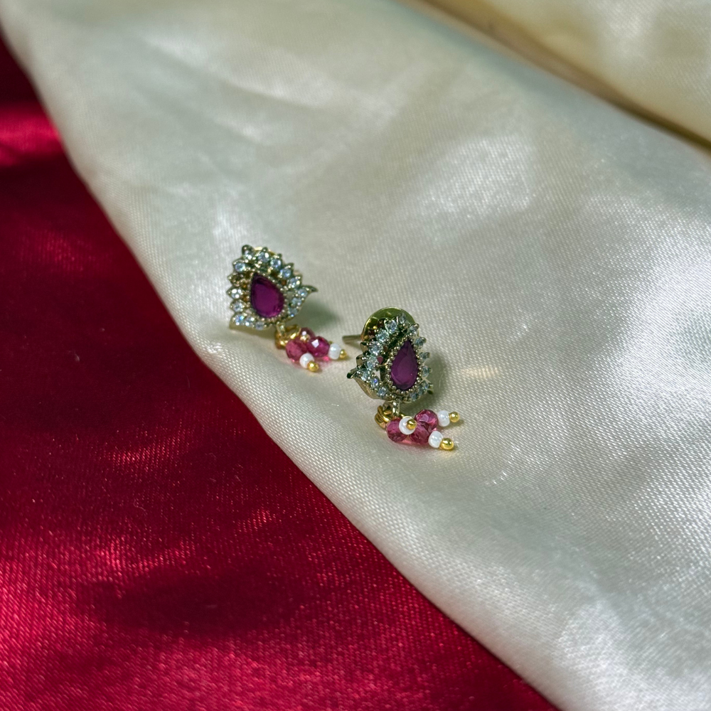 The Pendent Tassel Set