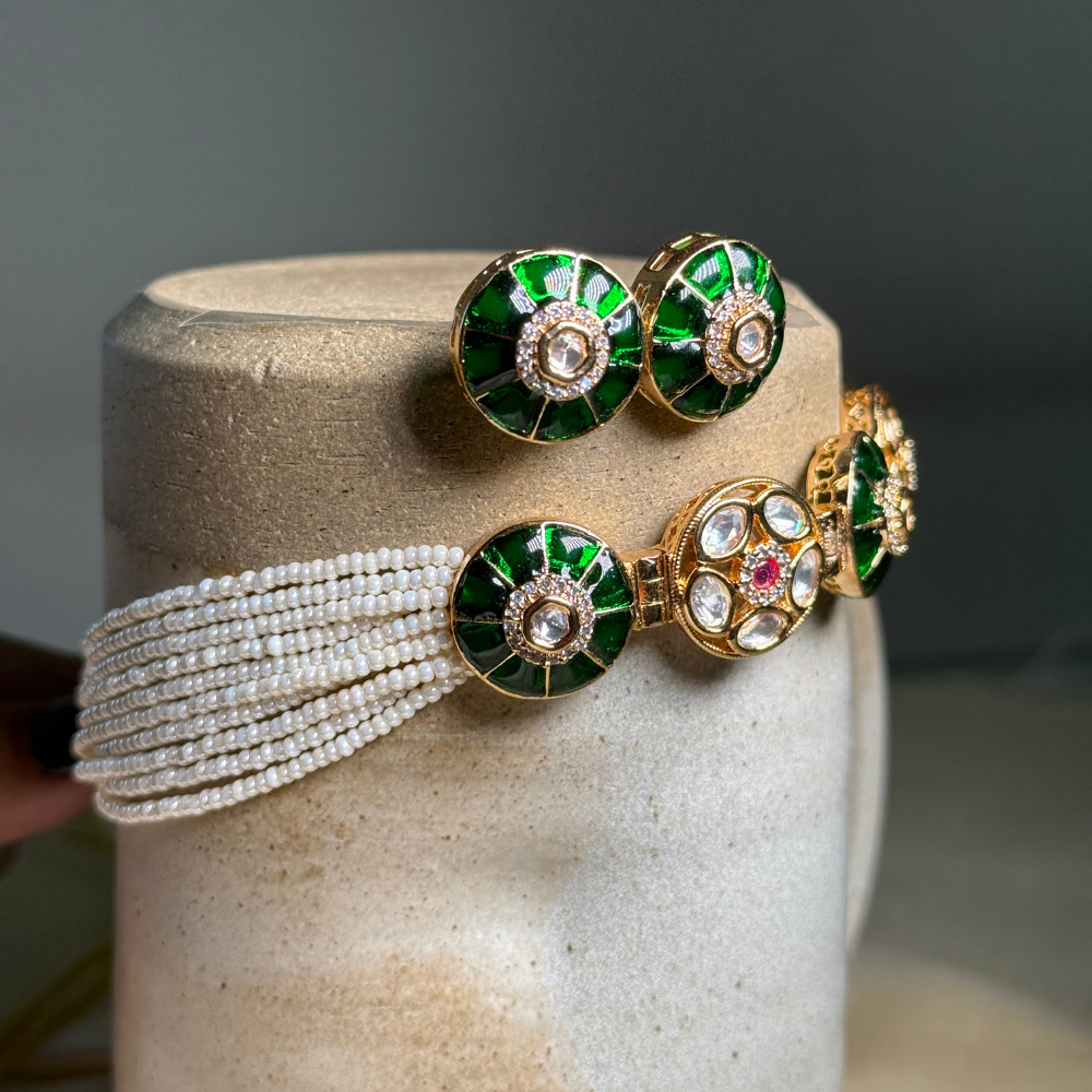 Vibrant Pearl Stud Set